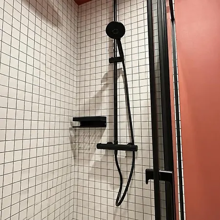 Le Marais Contemporary 1br With Netflix *