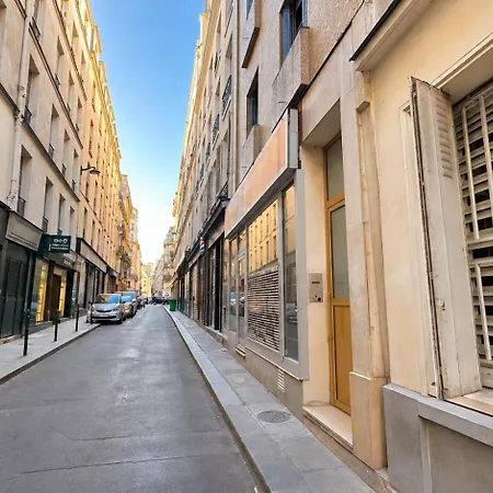 Le Marais Contemporary 1br With Netflix
